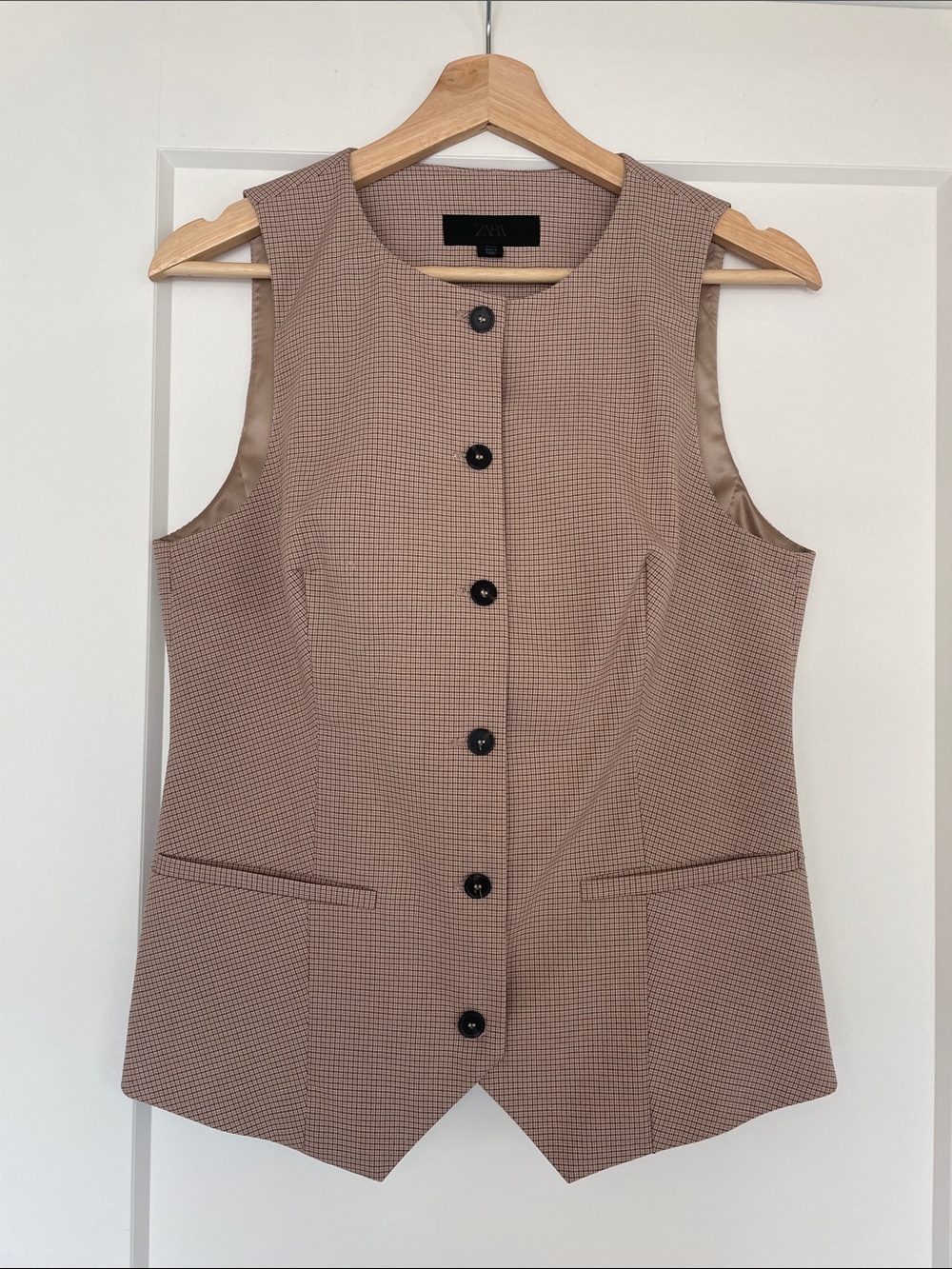 Zara Beige tailored Vest - Picture 1 of 6